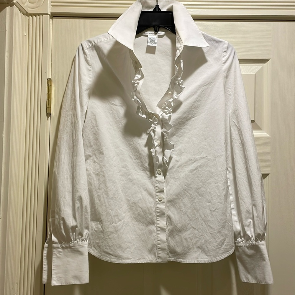 Diane Von Furstenberg white ruffled blouse size 10